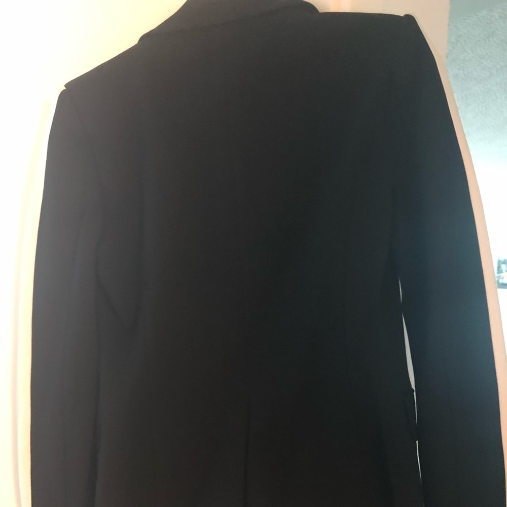 Blazer - Picture 4 of 4